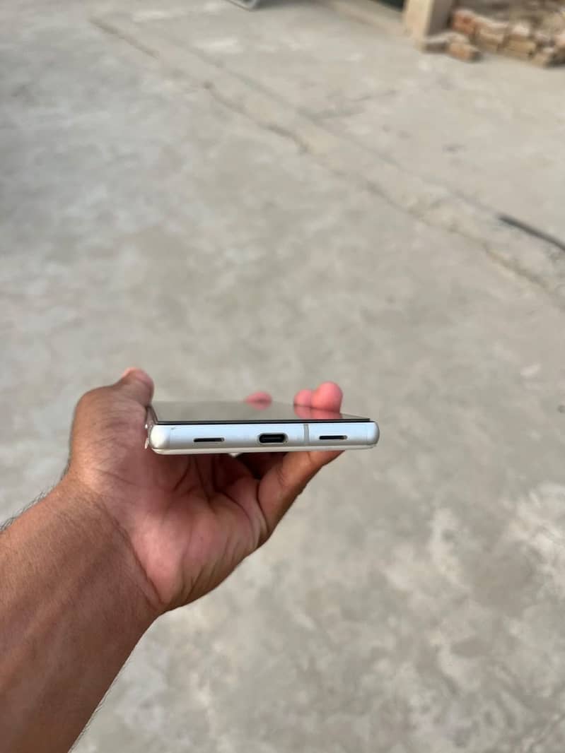 Google Pixel 7a 1
