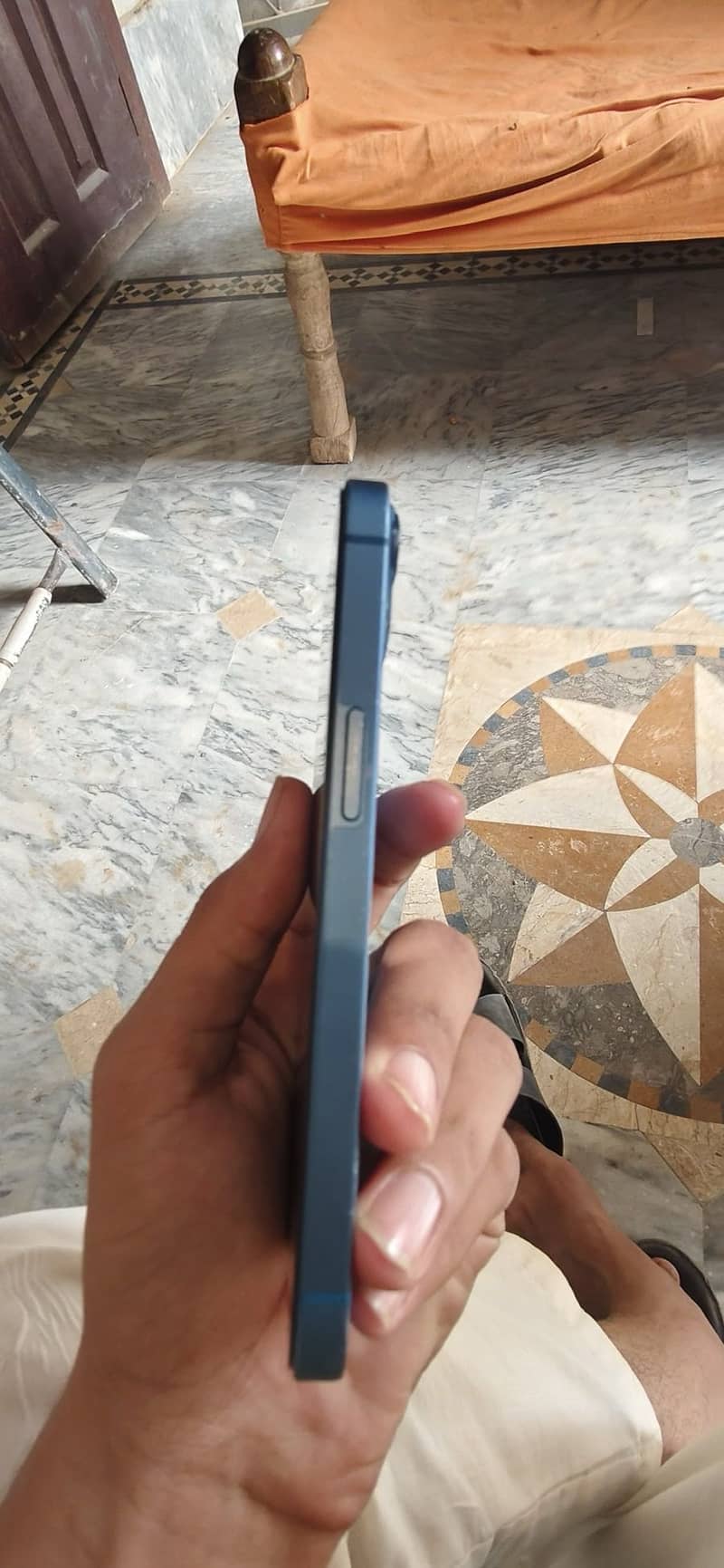 Apple iPhone 13 1