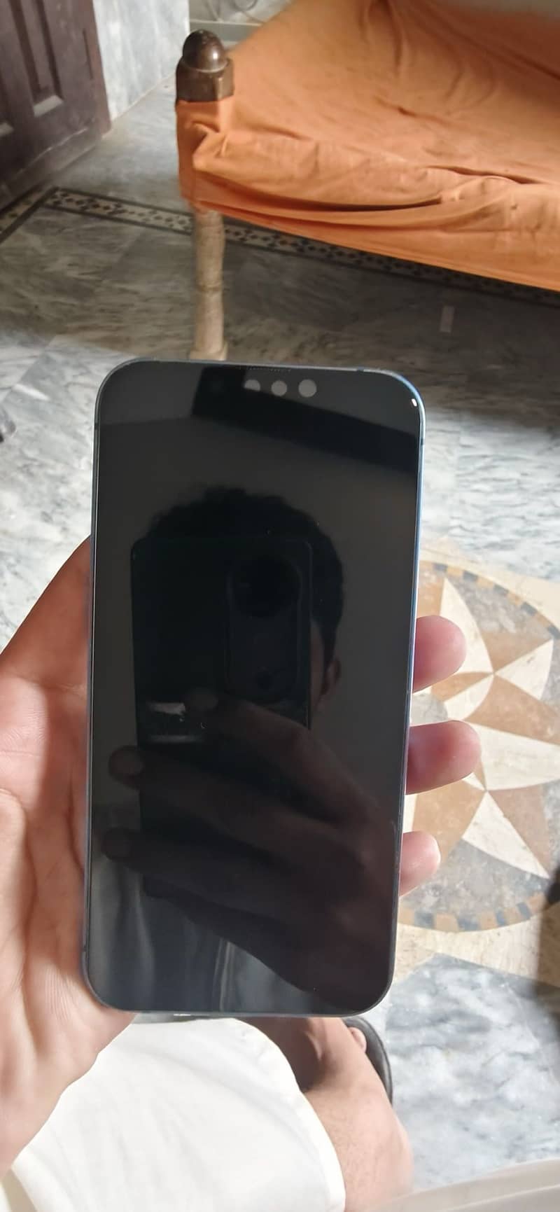 Apple iPhone 13 5