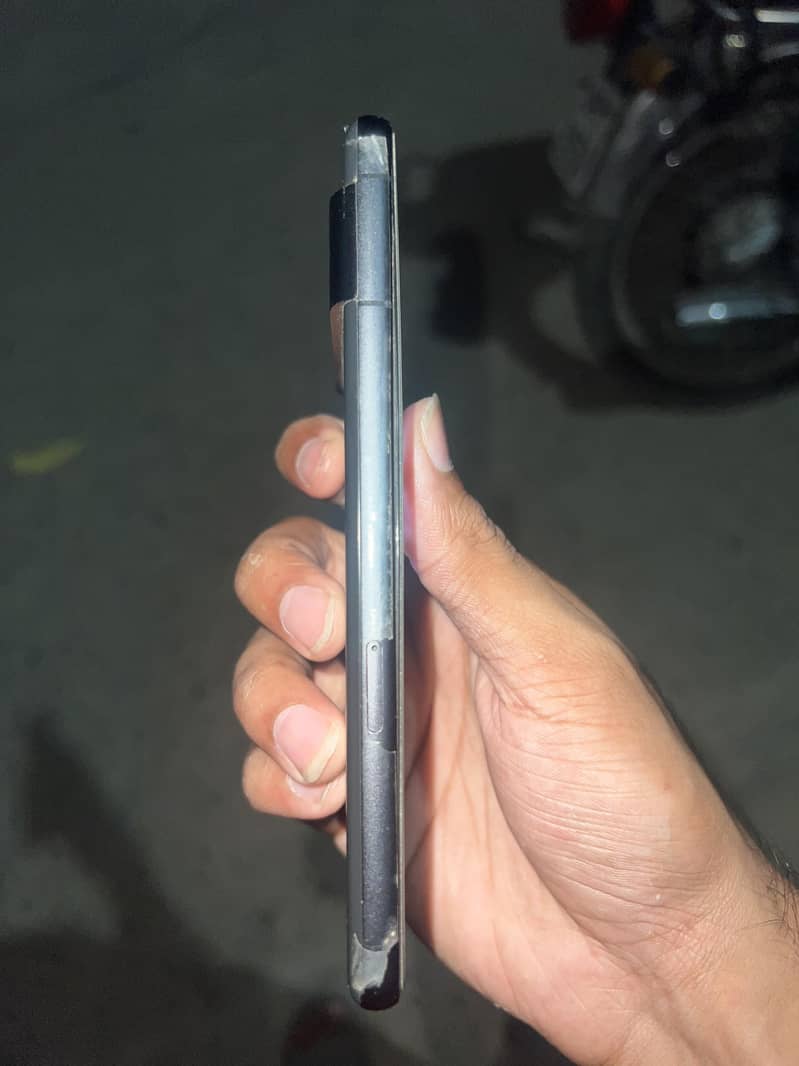 Google Pixel 7 4