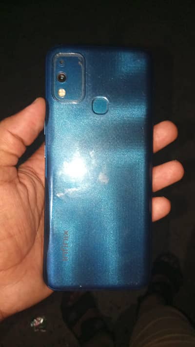 Infinix Hot 10 Play 4 64 only mobile ha penal ma line ha