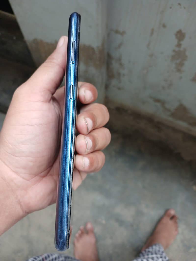 Tecno Pova 4