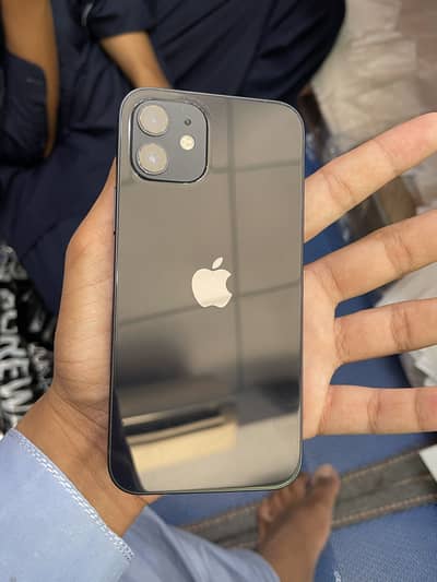 Apple iPhone 12