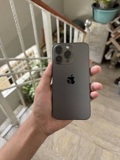 Apple iPhone 13 Pro factory unlocled