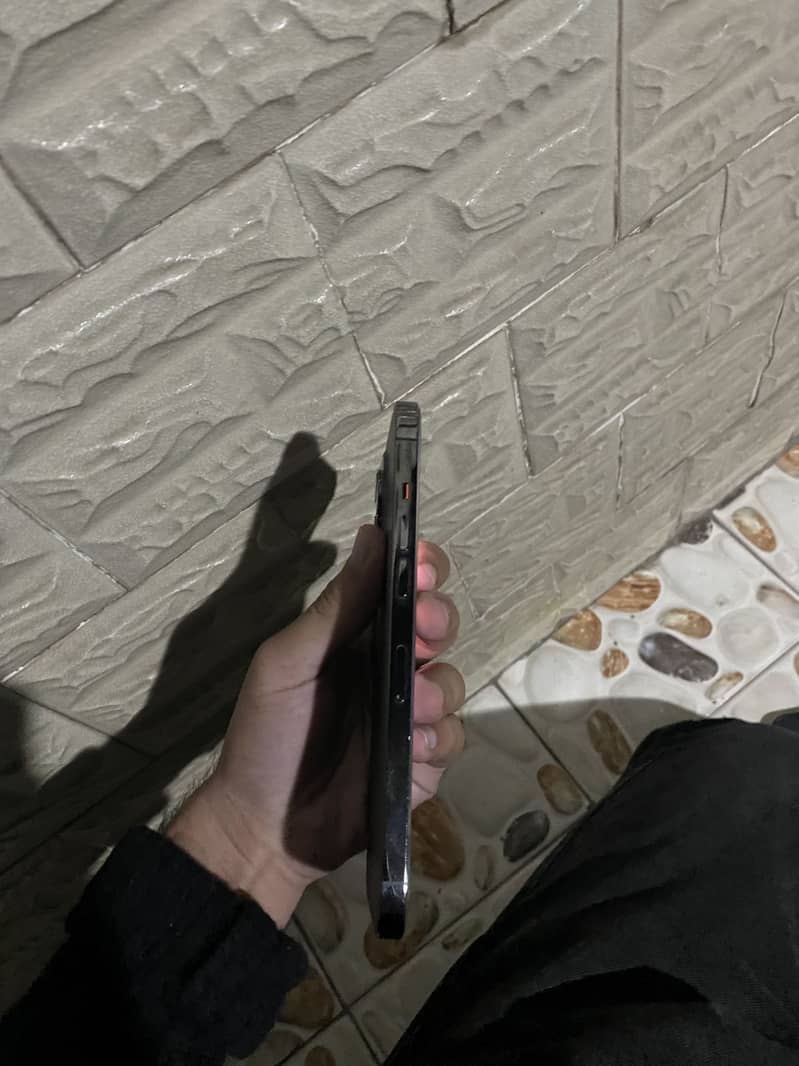 Apple iPhone 12 Pro Max 1