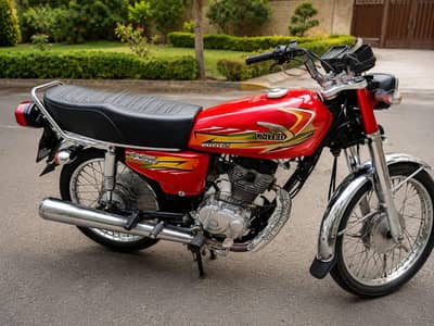 united cg 125 Euro 2 like new condition