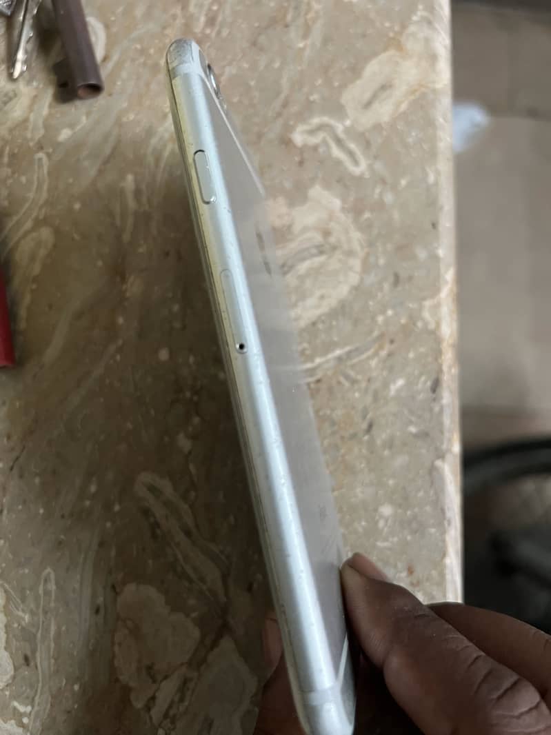 Apple iPhone 6 3