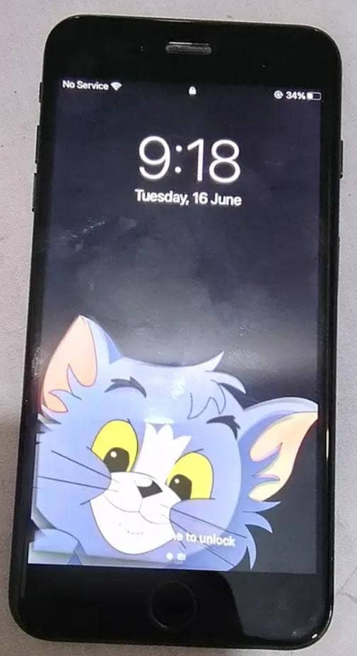 Apple iPhone 7 Plus 3