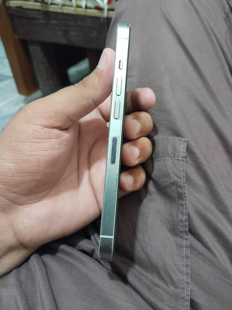 Apple iPhone 13 Pro 5