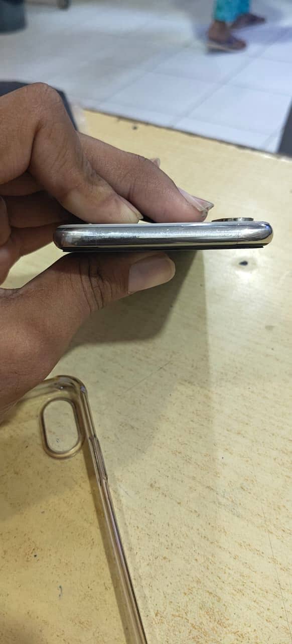 Apple iPhone X 2