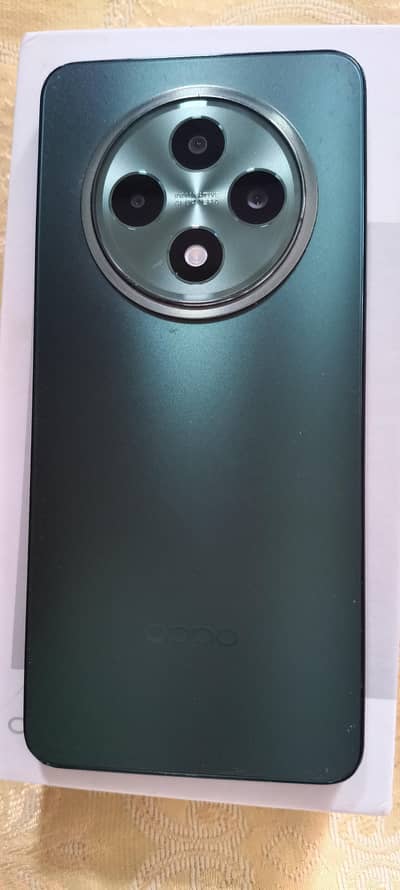 OPPO Reno12 F