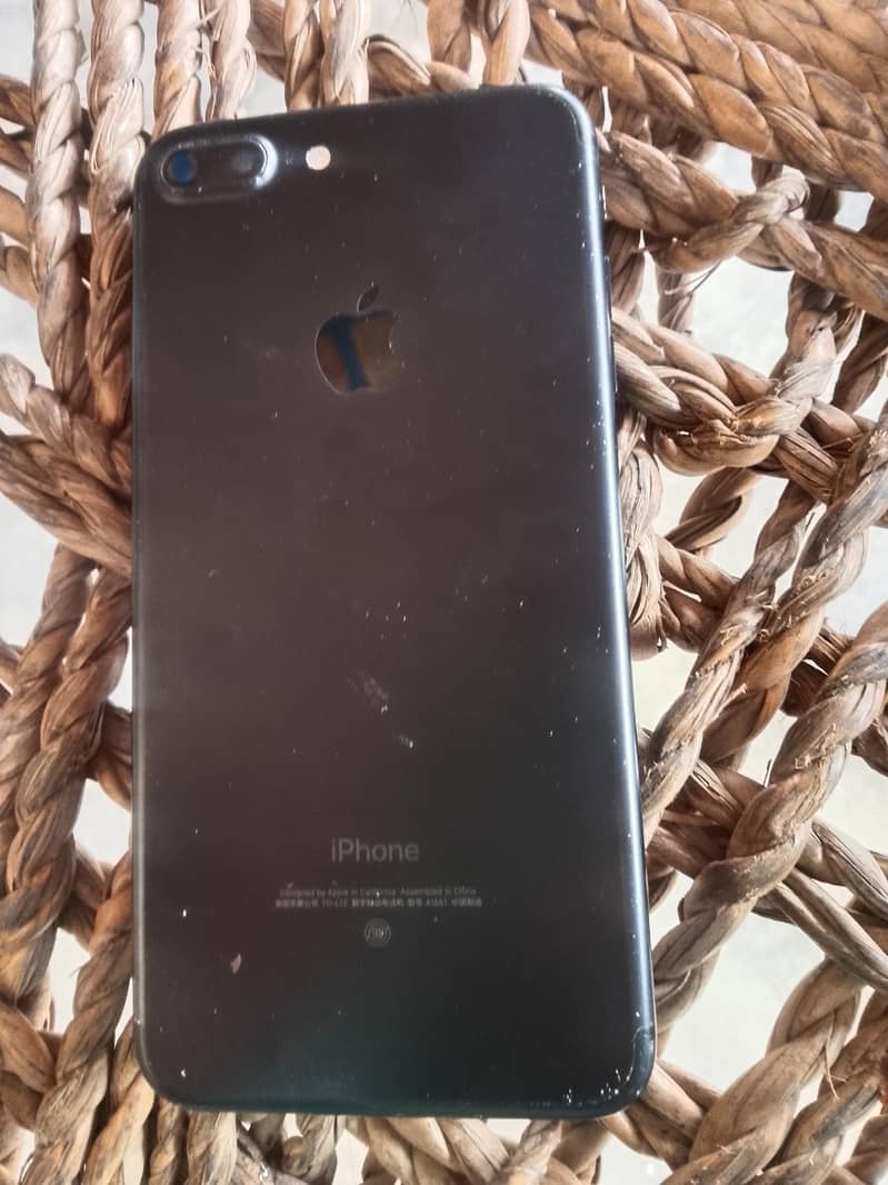 Apple iPhone 7 Plus 0