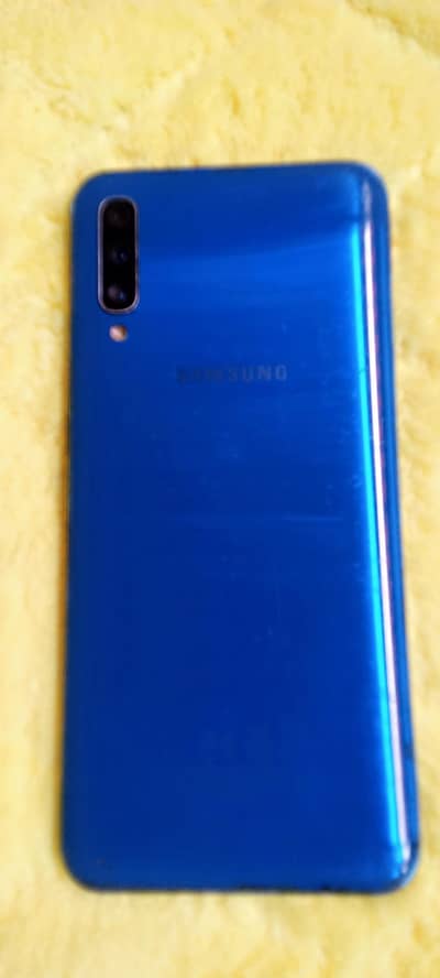 Samsung Mobile A50