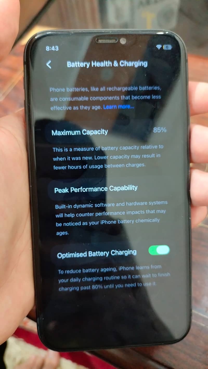iPhone 11 4
