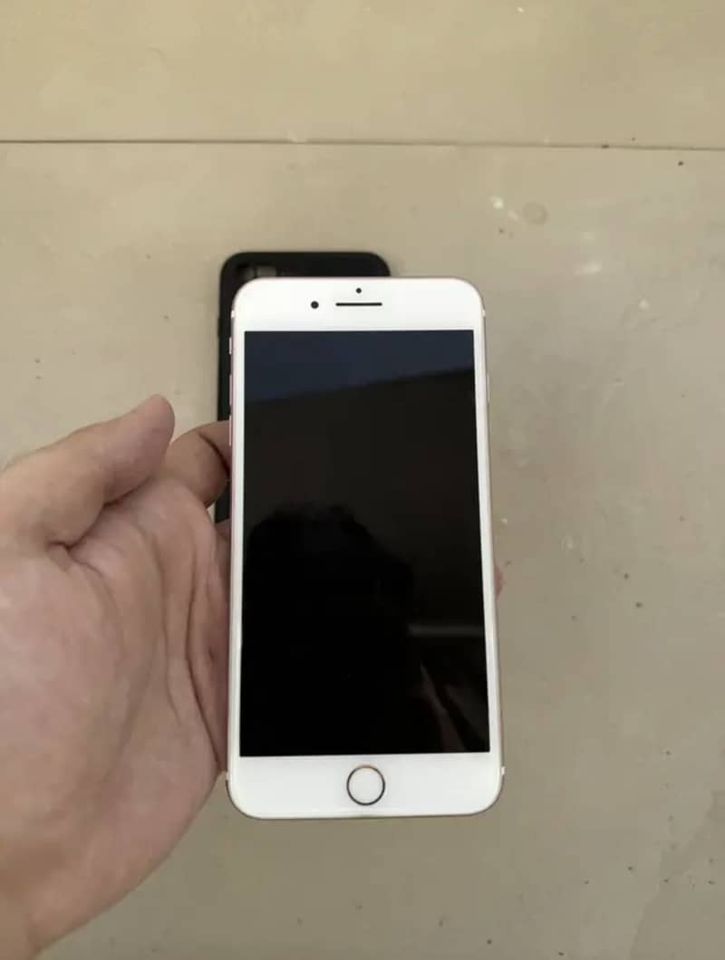 Apple iPhone 7 Plus 4