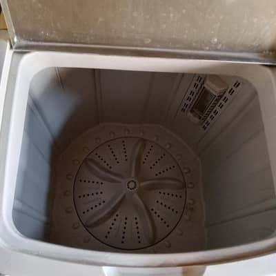 Good condition all ok big tub hr trah se ok hy