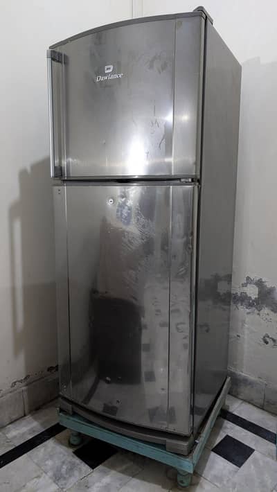 Dawlance refrigerator in very good condition