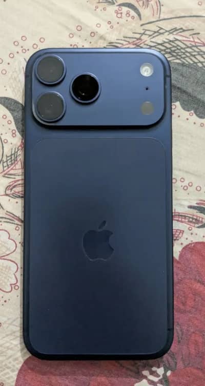 pple iPhone 17 Pro Max blue dual pta approed battery health 97