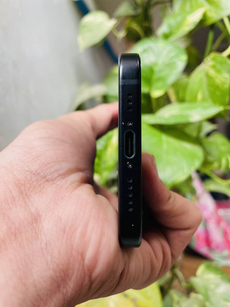 Apple iPhone 15 2