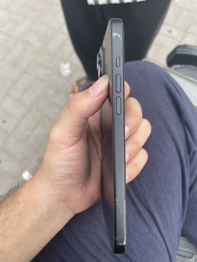 Apple iPhone 15 plus 1