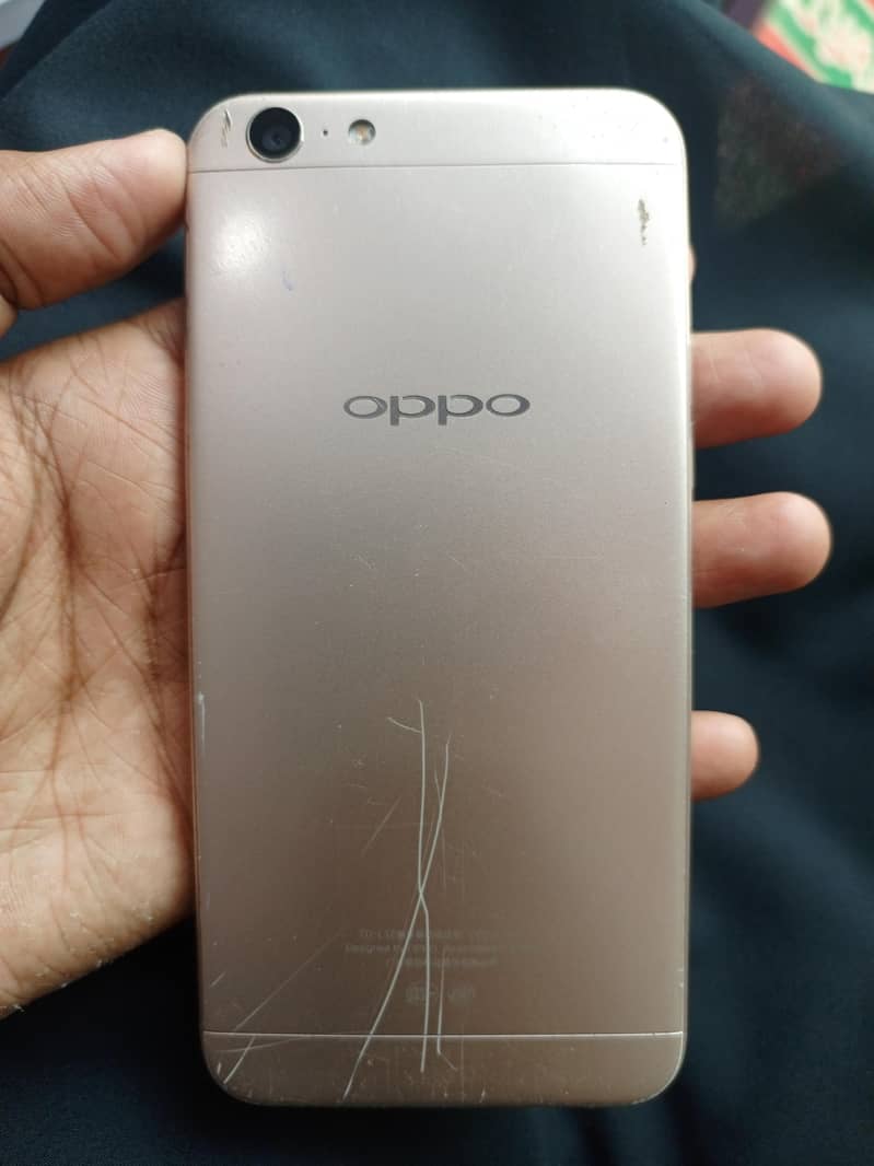 OPPO A57 0
