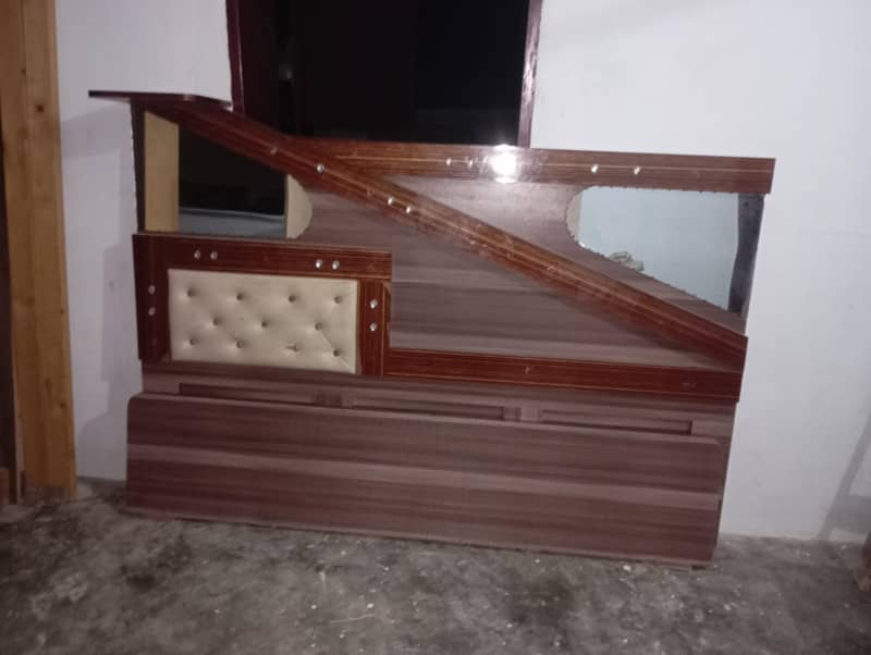 bed room set 0