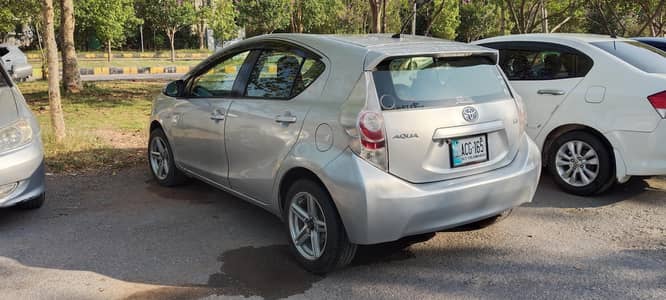 Toyota Aqua 2013
