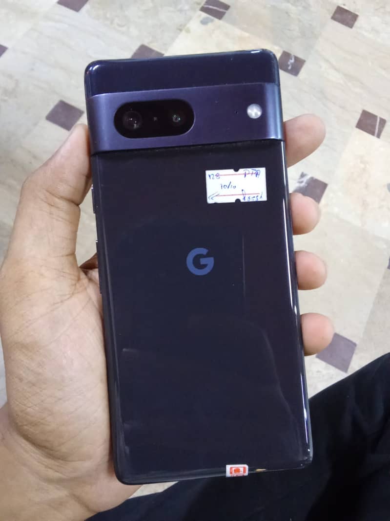 Google Pixel 7 4