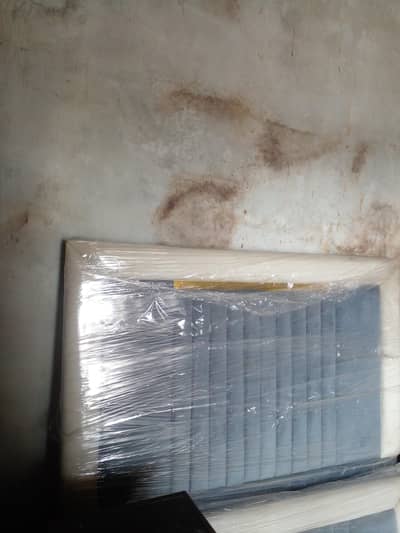 best home bed far sale urgent new