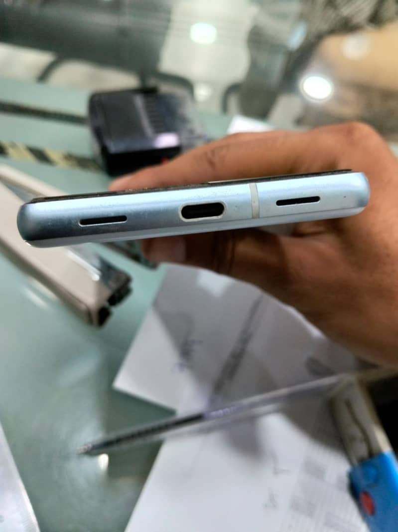 Google Pixel 7a 3