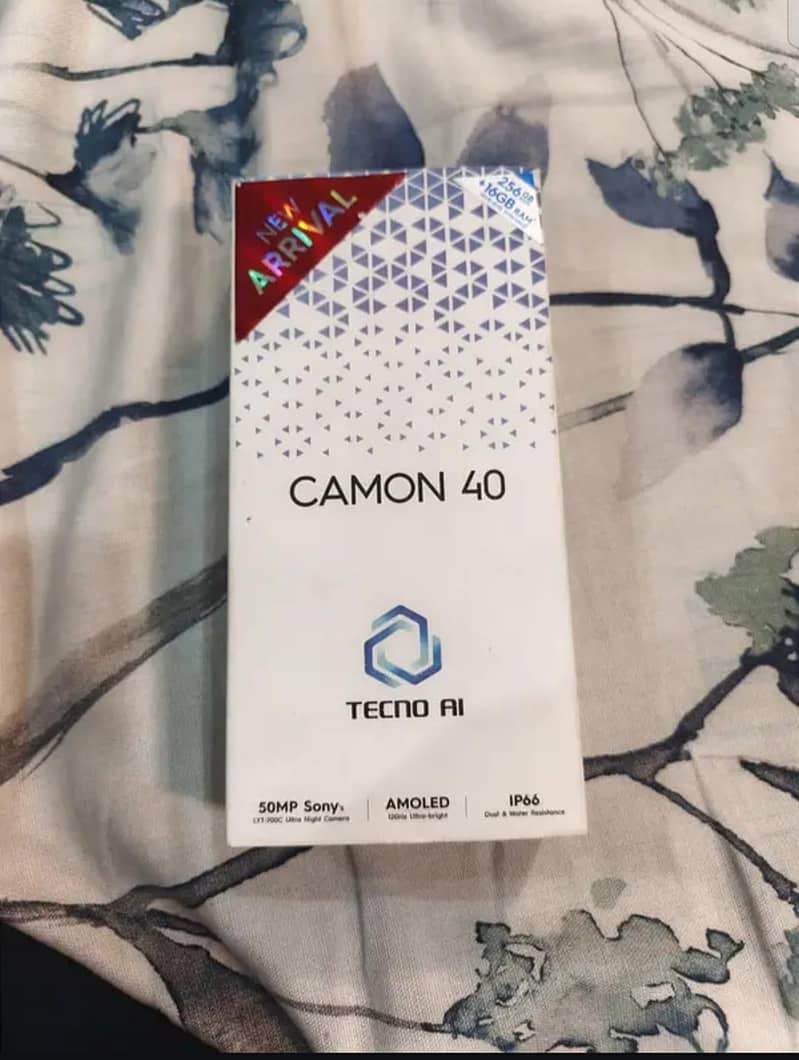 Tecno CAMON 40 0