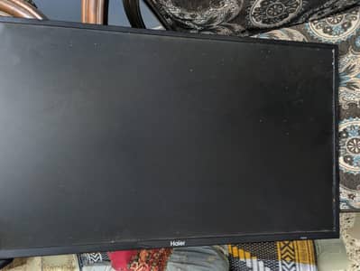 Haier 32" LED TV