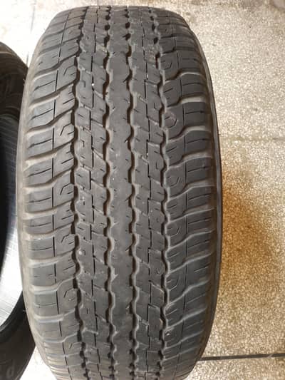 4 tyres Fortuner Legendre good condition use 30000 kilo meter use