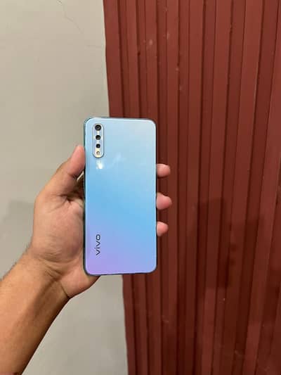 Vivo S1