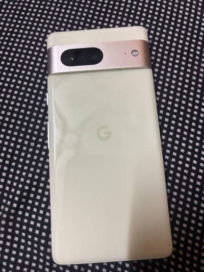 Google Pixel 7 almost 10/10 & price negotiable
