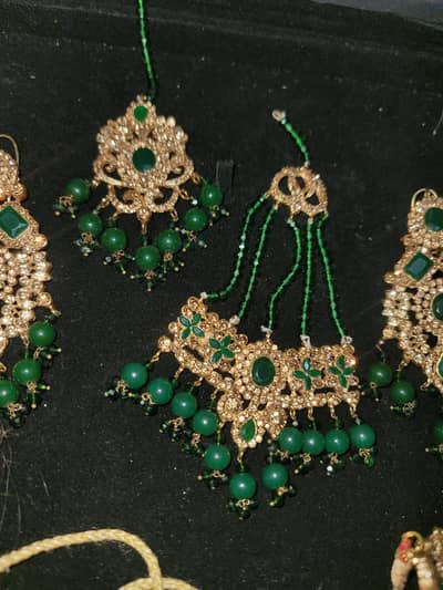 Bridal jewellery set