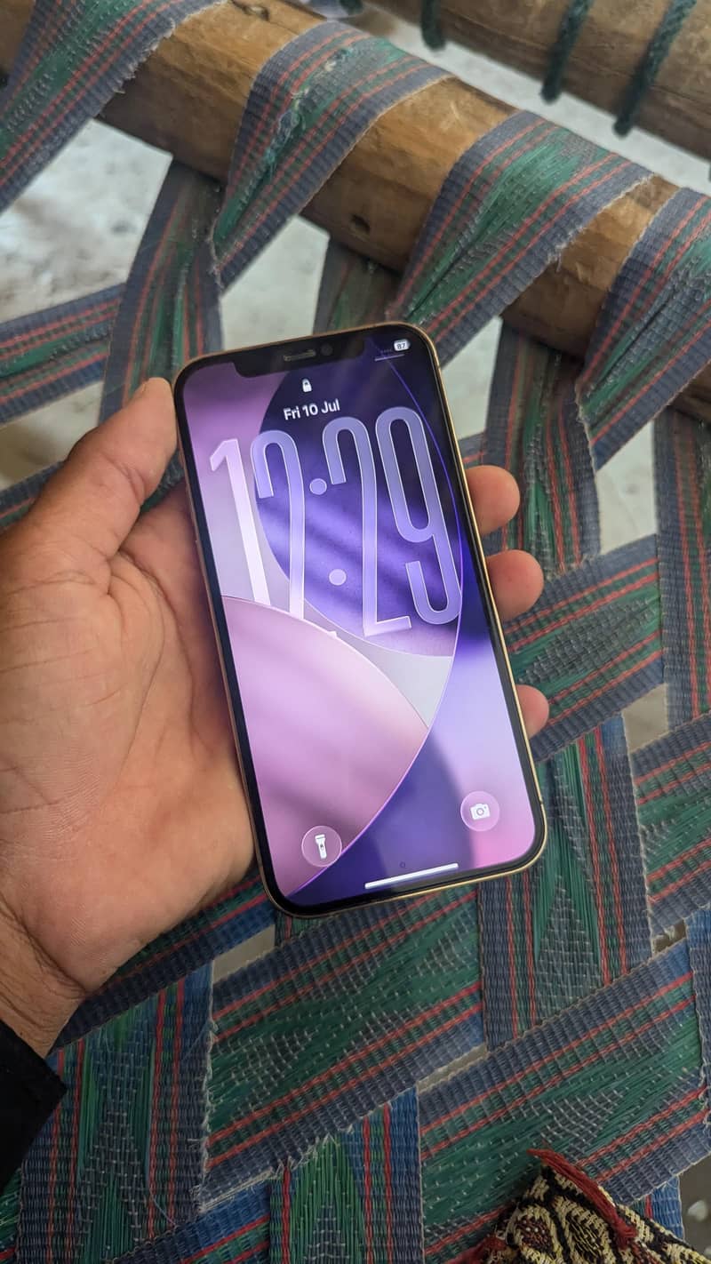 iphone 12 Pro 1