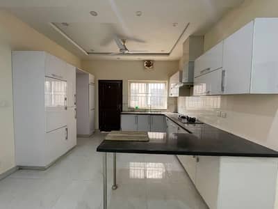 10 Marla upper portion For Rent In Bahria Enclave Clave