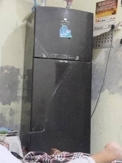 2 door 10/10 used fridge