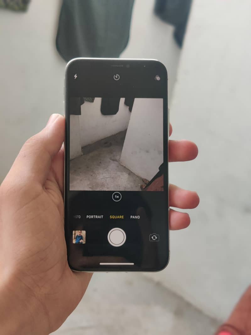 Apple iPhone X 2