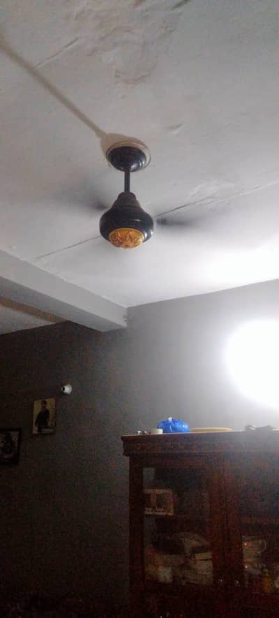ceiiing fan used  fan x 4