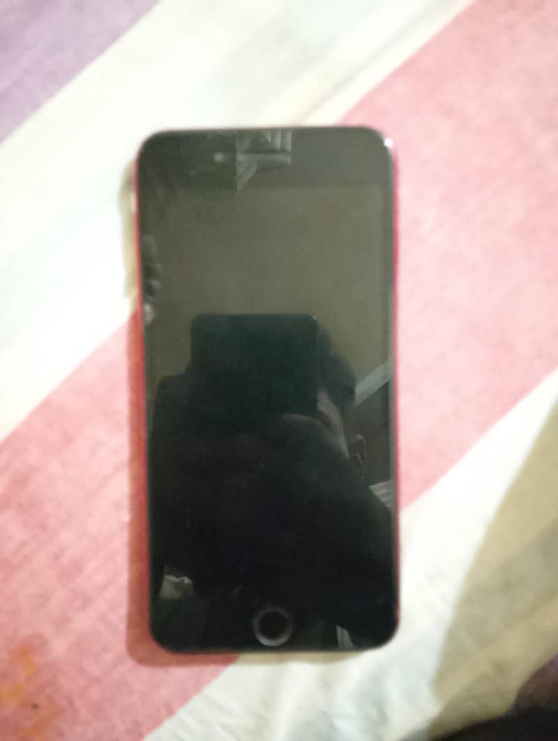 Apple iPhone 8 Plus 4