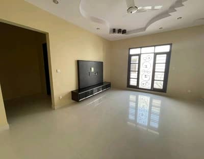 Prime Location 600 Square Yards Spacious House Is Available In Federal B Area - Block 10 For sale