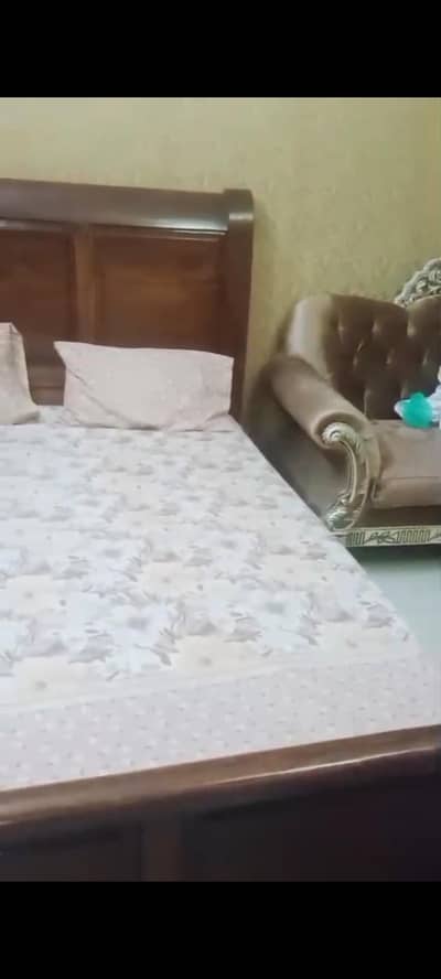 king size bed