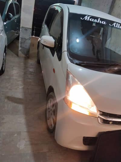 Daihatsu Mira 2012