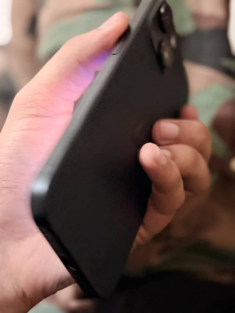 Apple iPhone 15 9
