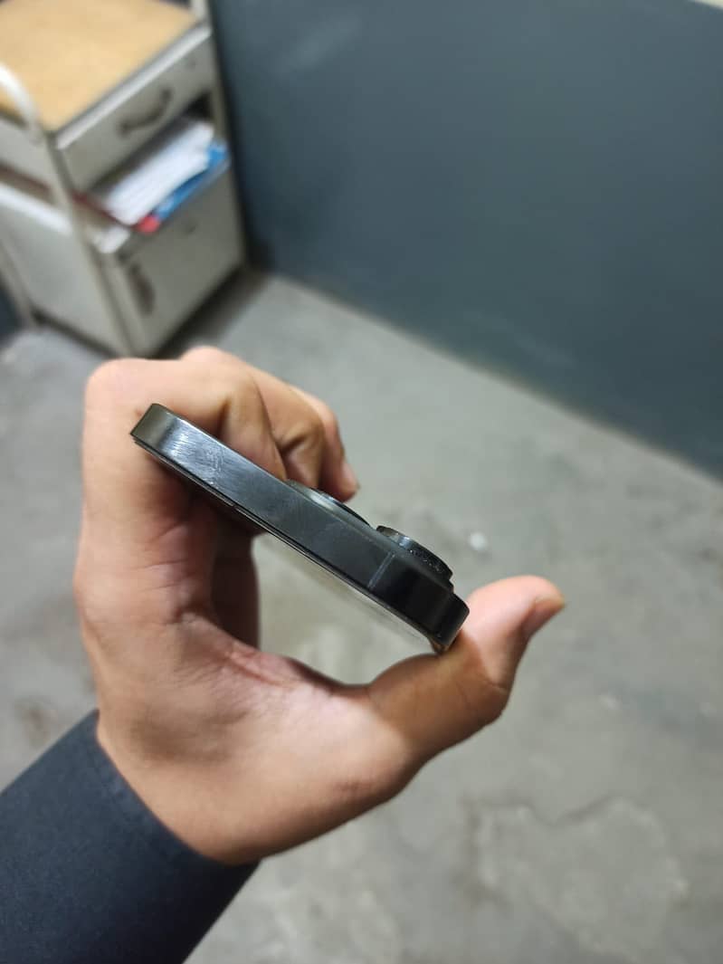 iPhone 14 Pro pta 2