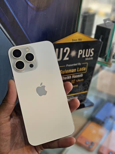 16 Pro Max 256GB factory unlock 10/10 Fone sim non active only phone