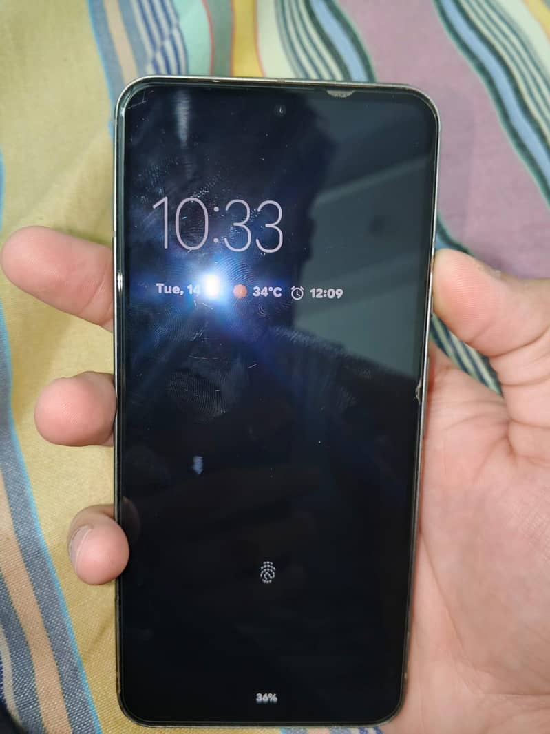Google Pixel 8 5