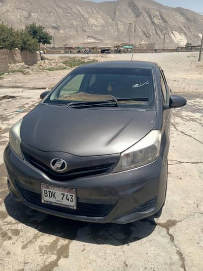 Toyota vitz 2011